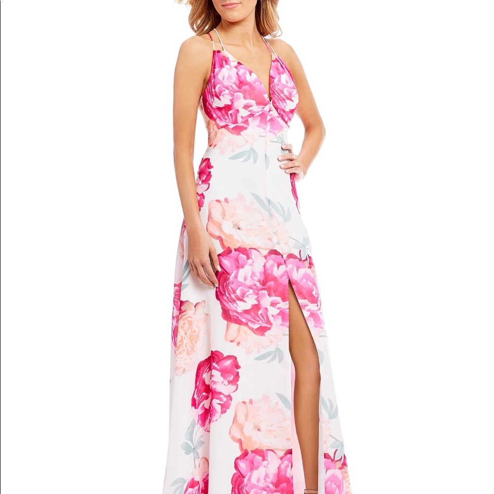 Calvin Klein V- Neck Strappy Evening Dress White